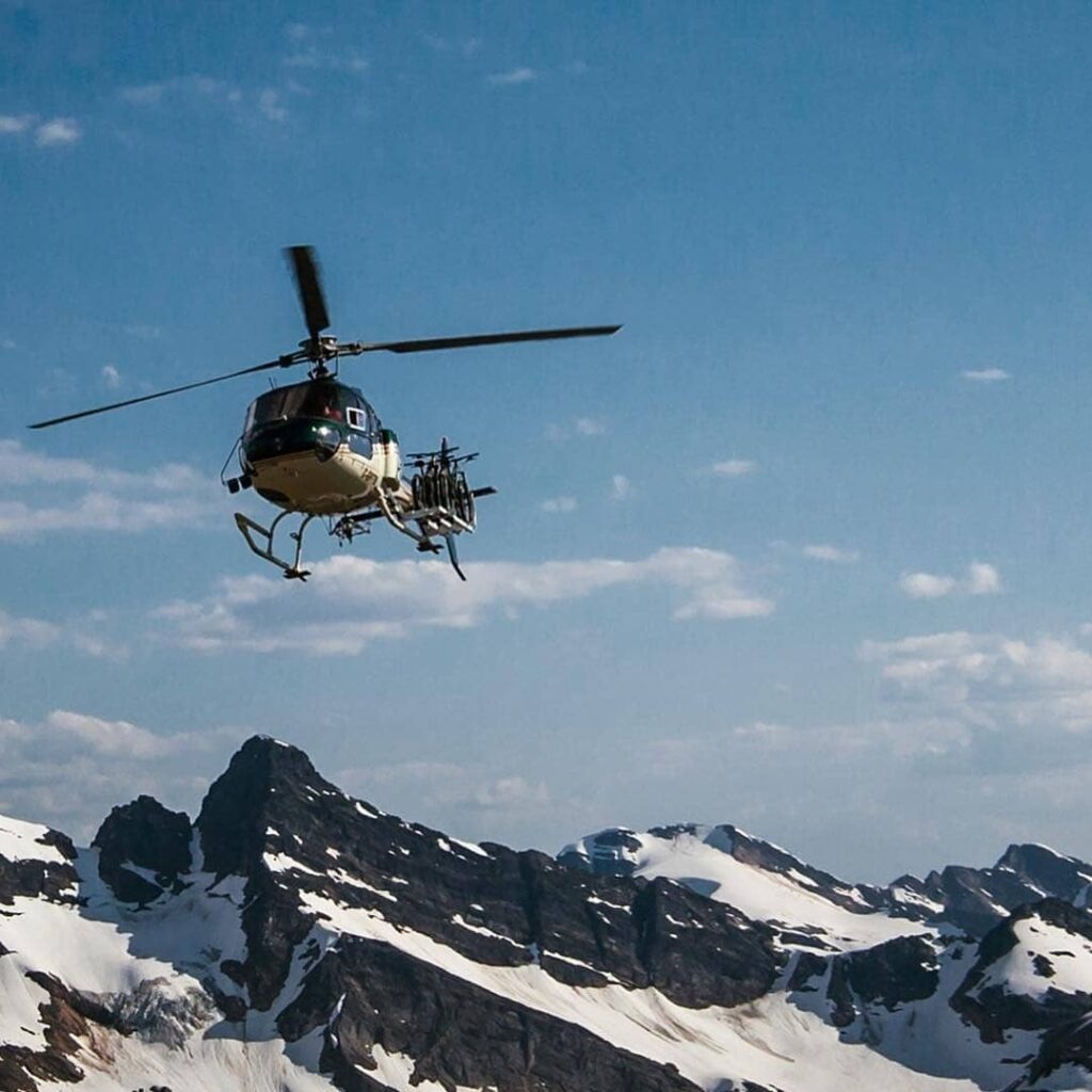 Eagle Pass Heliski 2 - Bison Lodge Revelstoke